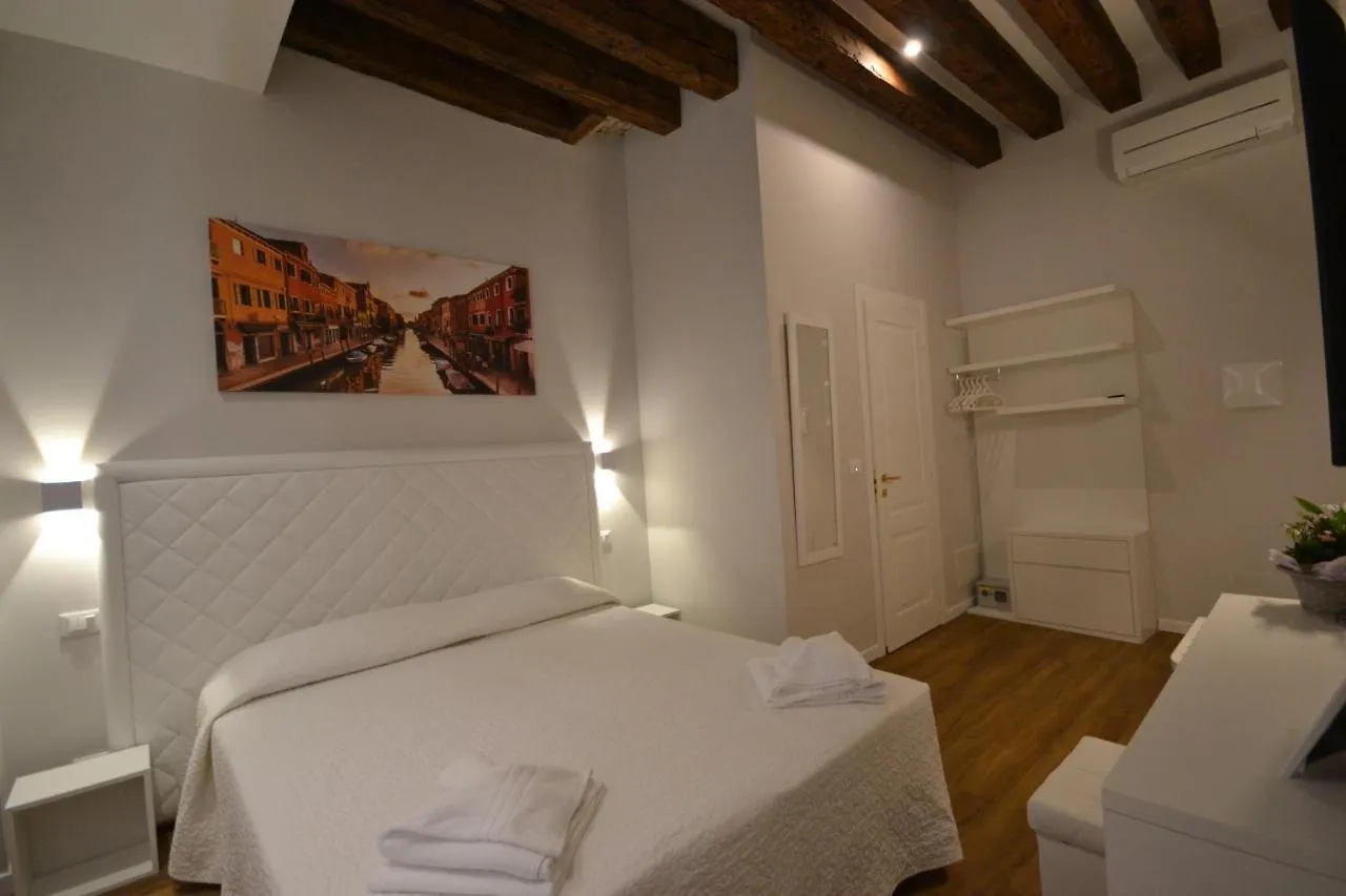 Hotel Ca' Giusta Venezia 2*,  Italia