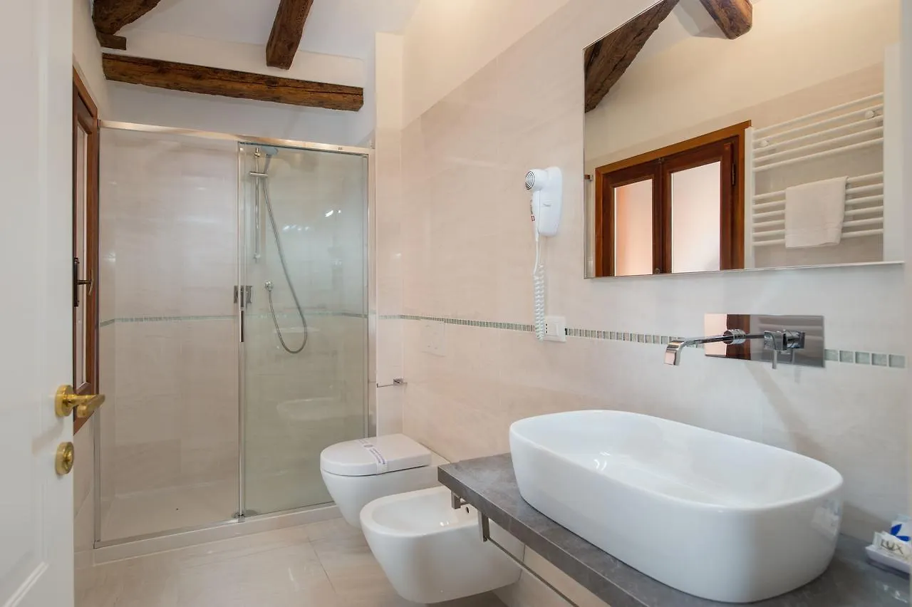 Ca' Giusta Hotel Venice 2*,  Italy